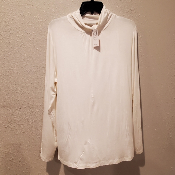 Avenue Tops - Avenue 14/16 women's long sleeve mock turtleneck